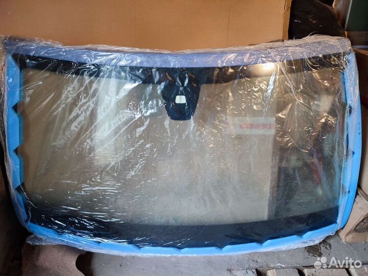 Лобовое стекло A2536709100