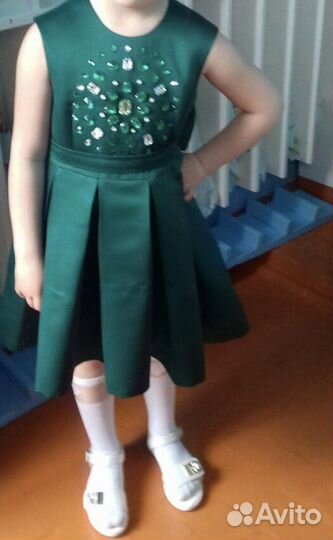 Платье на девочку