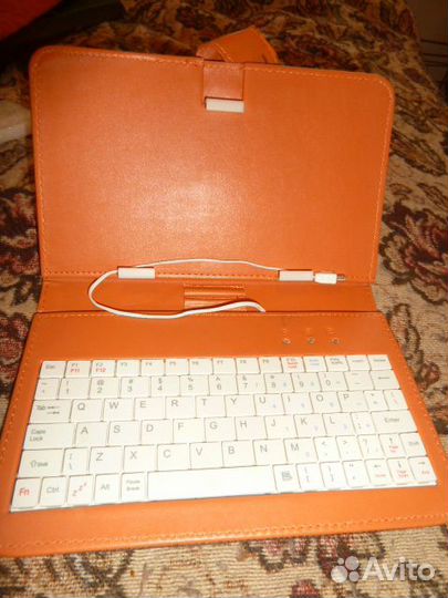 Чехол с клавиатурой для 7