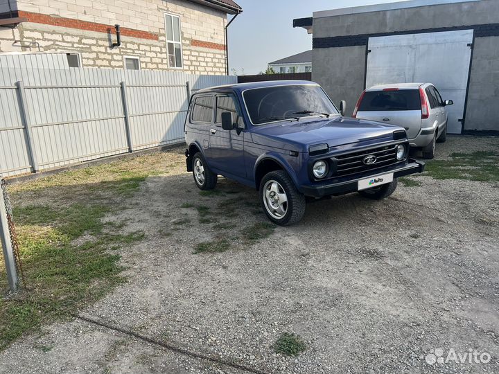 LADA 4x4 (Нива) 1.7 МТ, 2002, 150 000 км