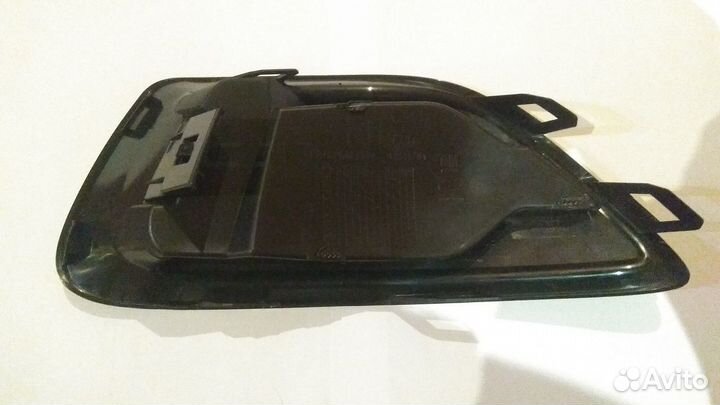 Opel Astra J Решетка в бампер правая