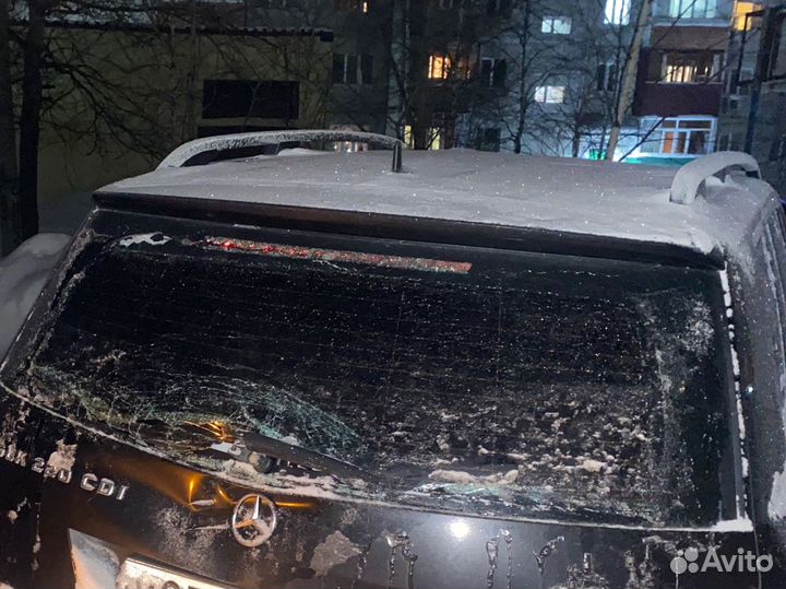 Спойлер крышки багажника x204 GLK