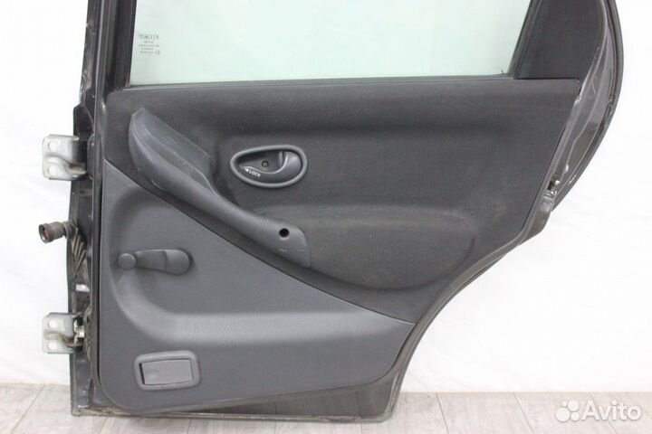 Обшивка двери fiat Albea 2002-2012 / Фиат Альбеа