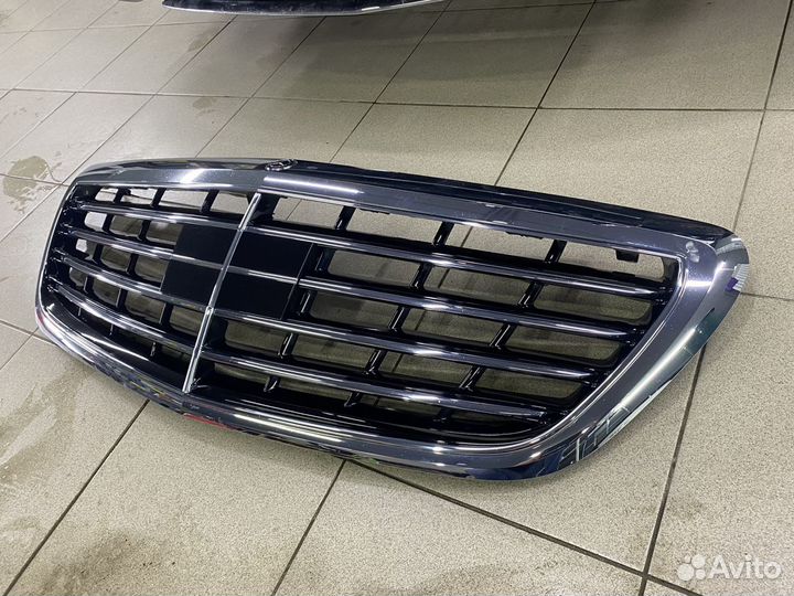 Решетка радиатора w222 оригинал