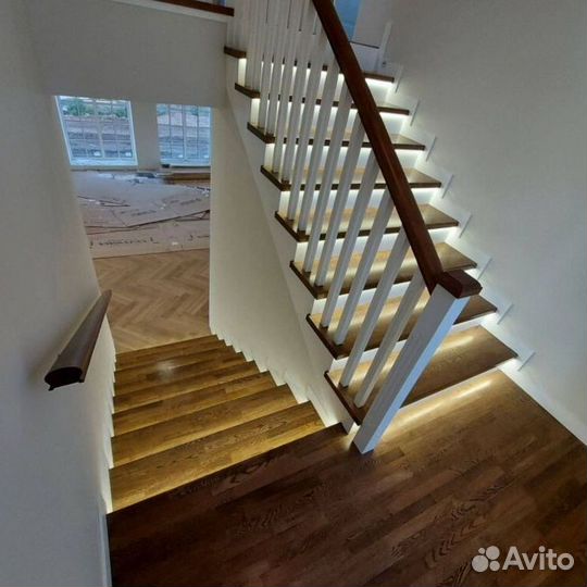 Ступени для лестницы на второй этаж STU-7886