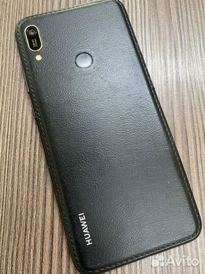 Телефон Huawei y6 2019