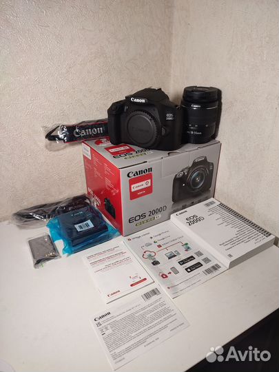Canon eos 2000d 18-55 III Kit Состояние новой