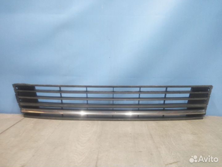Фольксваген Поло 5 Седан решетка переднего бампера