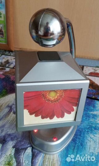 Фоторамка вращающаяся в воздухе