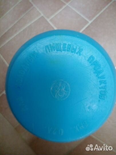 Яркие многоразовые стаканчики