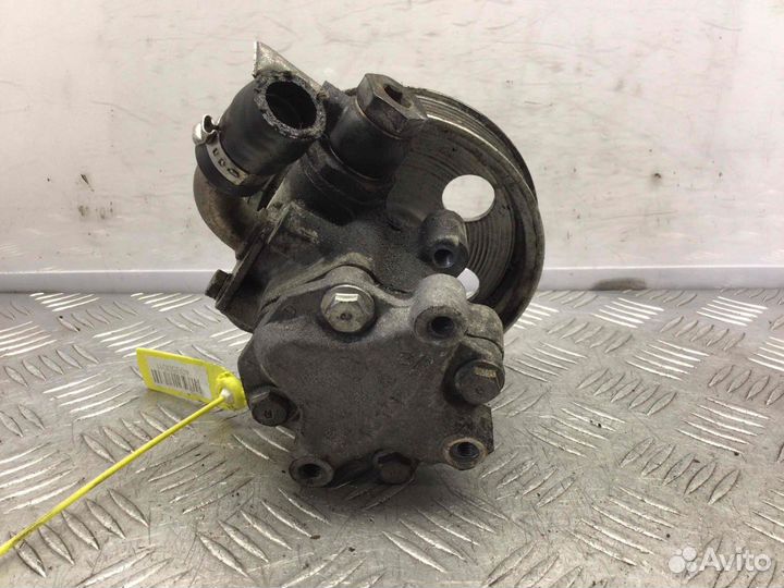 Насос гидроусилителя руля Audi A4 8E0145153H; 4B01