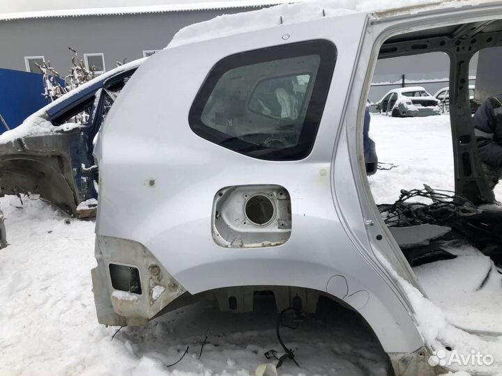 Крыло заднее правое Renault Duster