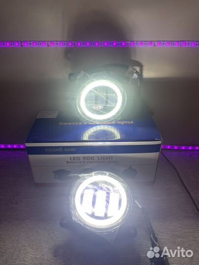 Противотуманные фары на Рено-Форд-митсубиси с дхо