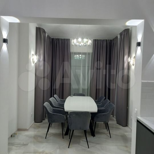 Коттедж 312 м² на участке 42,5 сот.