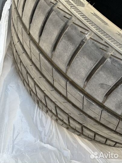 RoadX RXQuest SU01 285/40 R21 и 315/35 R21 111Y