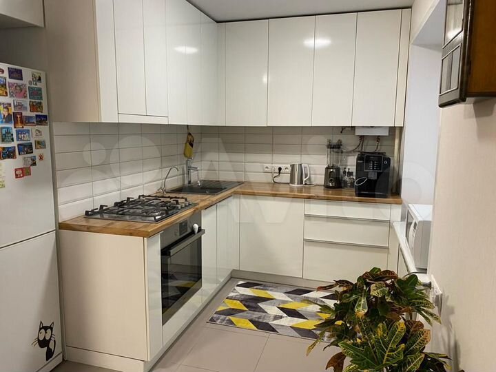 4-к. квартира, 73,7 м², 2/5 эт.