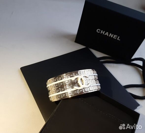 Браслет Chanel жесткий широкий