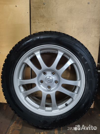 Goodyear UltraGrip Ice Arctic SUV 225/55 R18