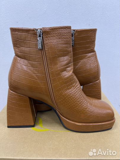 Ботильоны женские 39р.Vitacci