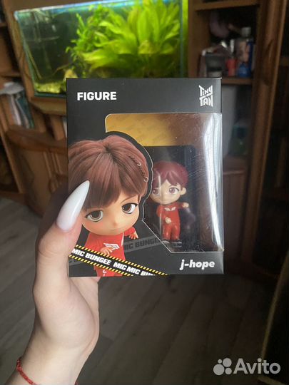 Фигурка bts tiny tan хосок