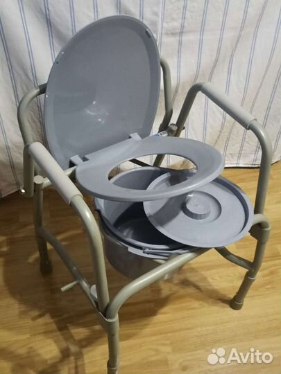 Санитарное кресло туалет
