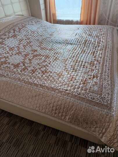 Покрывало на кровать
