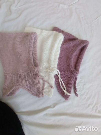 Женский вязаный капор