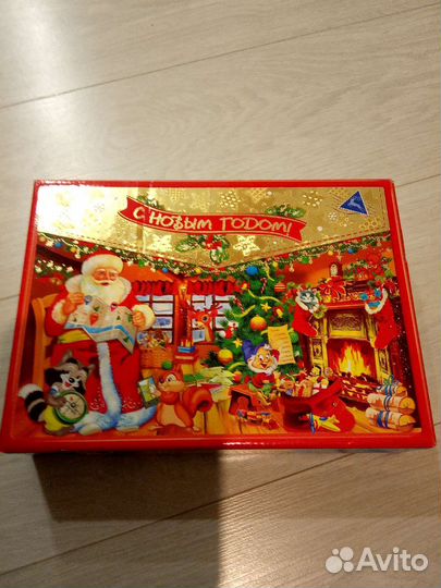 Пакеты коробки праздничные подарочные