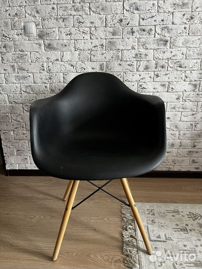 Кресло Eames