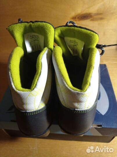 Лыжные ботинки Quechua 34.5-36 размер