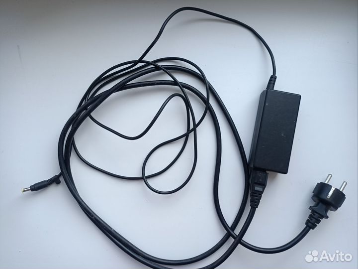 Зарядное устройство для ноутбука