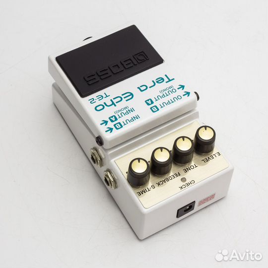 Boss TE-2 Tera Echo