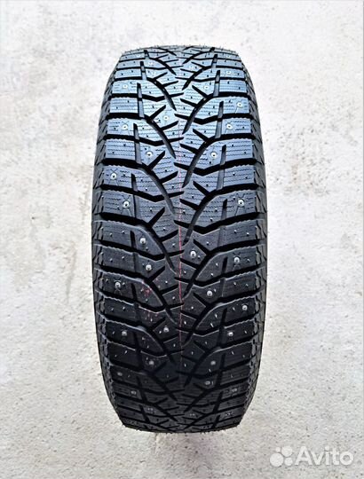 Bridgestone Blizzak Spike-02 245/45 R18 96T