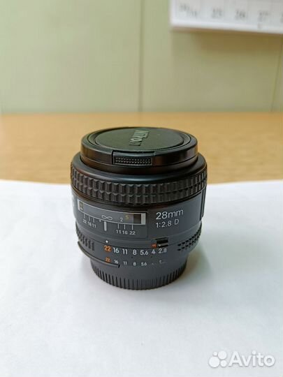 Объектив Nikon Nikkor 28mm f/2.8d