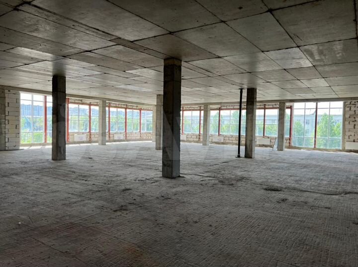 Нежилое помещение торговое офис 823.1 м²