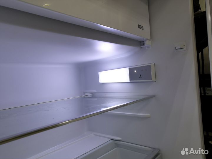 Холодильник Electrolux