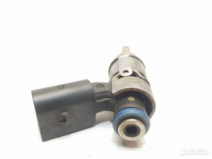 Форсунка топливная Audi A4 AUK 2009