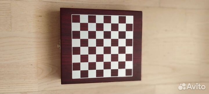 Шахматы подарочные. Винный набор