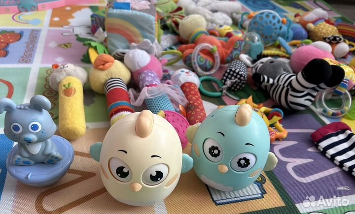 Игрушки подвесные для малыша