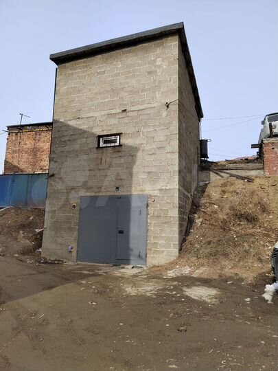 Гараж, > 30 м²