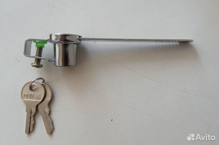 Замок витринный