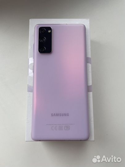 Телефон Samsung s20fe