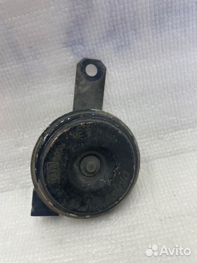 Сигнал звуковой передний левый Toyota Camry