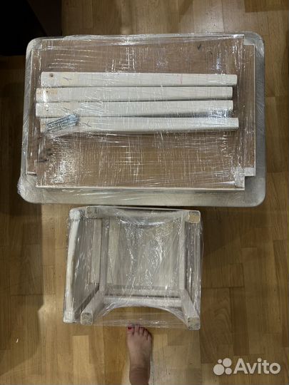 Детский столик и стульчик