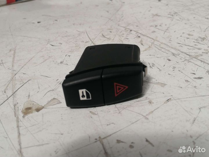 Кнопка аварийки и центрального замка BMW 6 E63