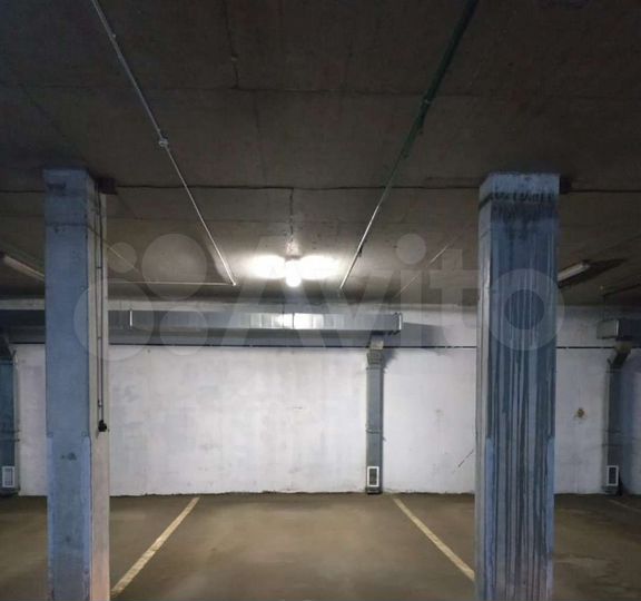 Машиноместо, 20 м²
