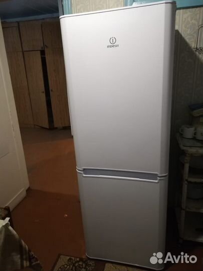 Холодильник Индезит bi160 160 см.2хкамерный