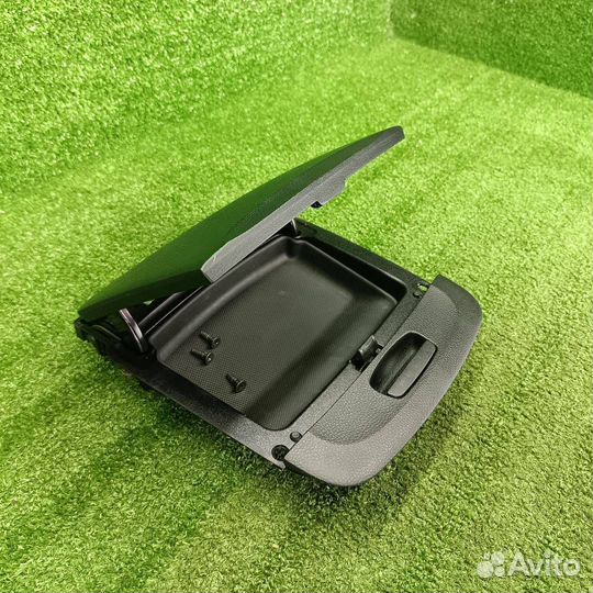 Бардачок SsangYong Actyon 2 SUV 2012 76570A34000