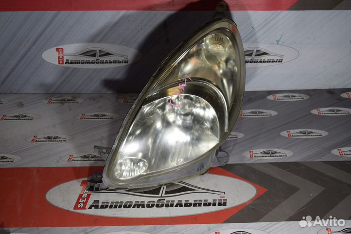 Фара лево c Toyota Funcargo NCP20 2NZ-FE