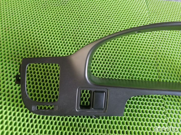 Рамка щитка приборов Хюндай Траджет